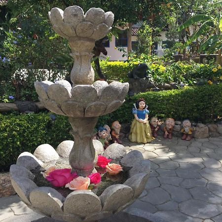 Hostal Jardin Escondido Vilcabamba Luaran gambar