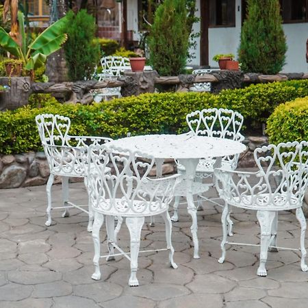 Hostal Jardin Escondido Vilcabamba Luaran gambar