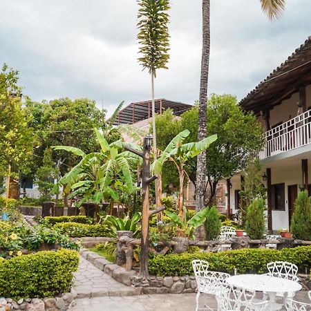 Hostal Jardin Escondido Vilcabamba Luaran gambar