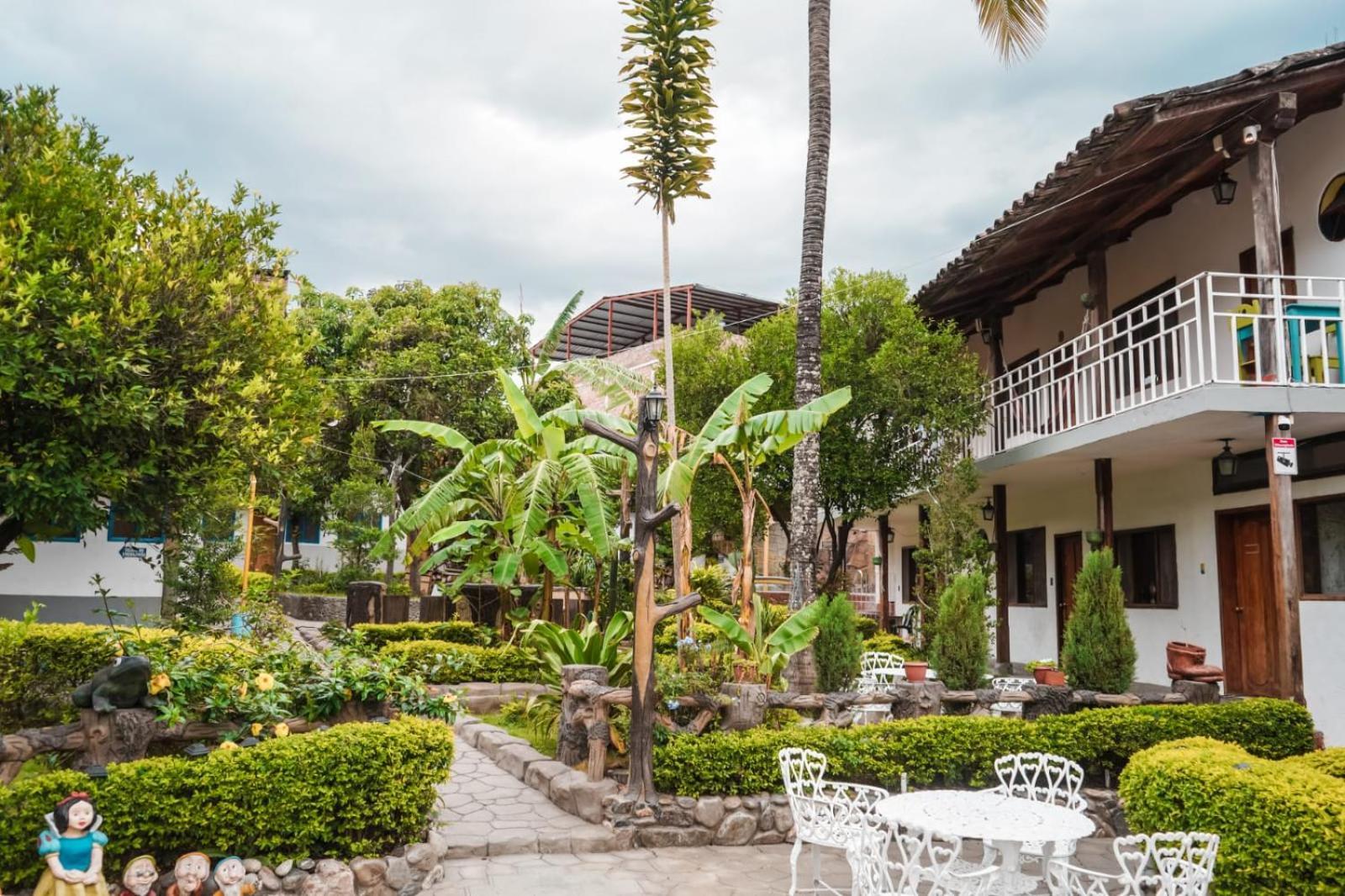 Hostal Jardin Escondido Vilcabamba Luaran gambar