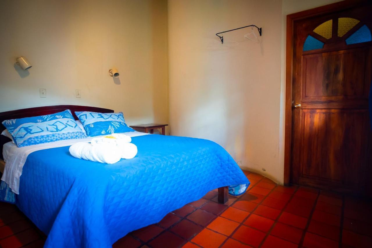 Hostal Jardin Escondido Vilcabamba Luaran gambar