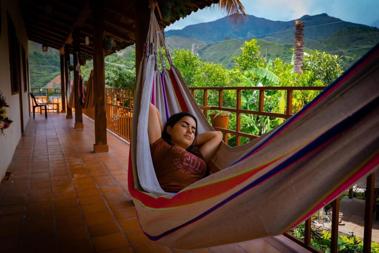 Hostal Jardin Escondido Vilcabamba Luaran gambar